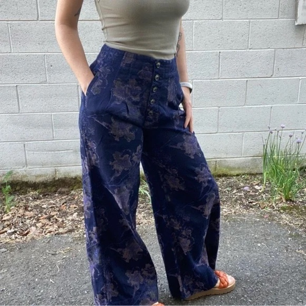 Anthropologie Pilcro & Letterpress Floral Wide Leg Pants Sz 25P Purple